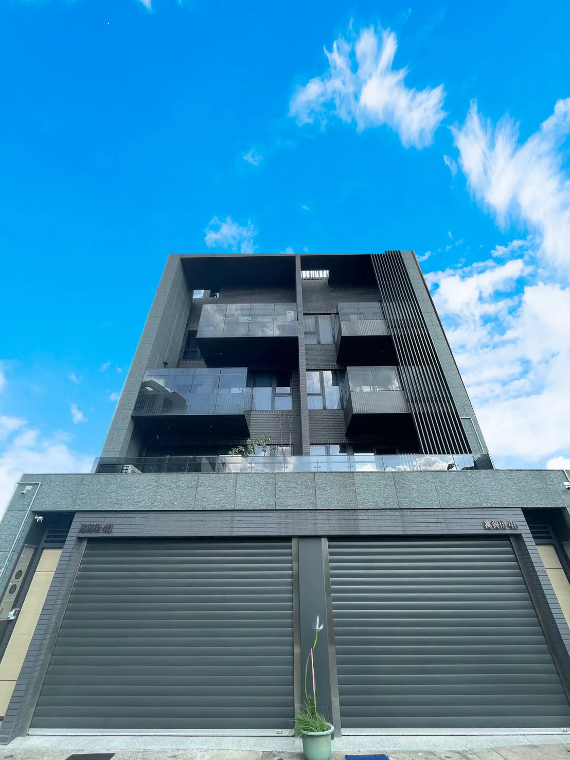 Line Album 岩美隱玥深庭 241113 1